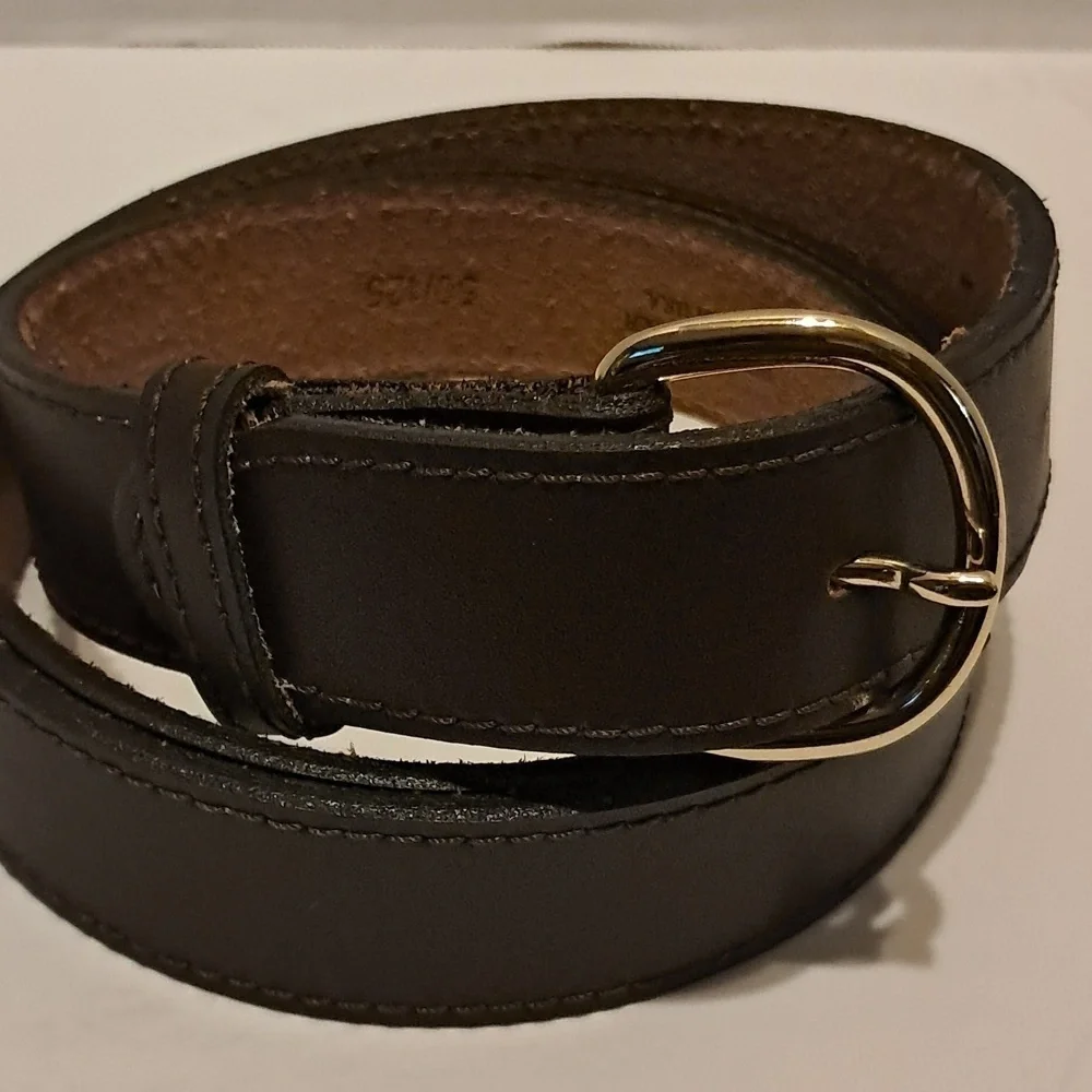 Classic Brown Leather Work Belt Made In The USA Size 50/125 Preowned Minor Wear